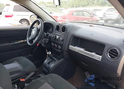 2014 Jeep Compass Sport из США, поврежденный, VIN 1C4NJDBB8ED865341